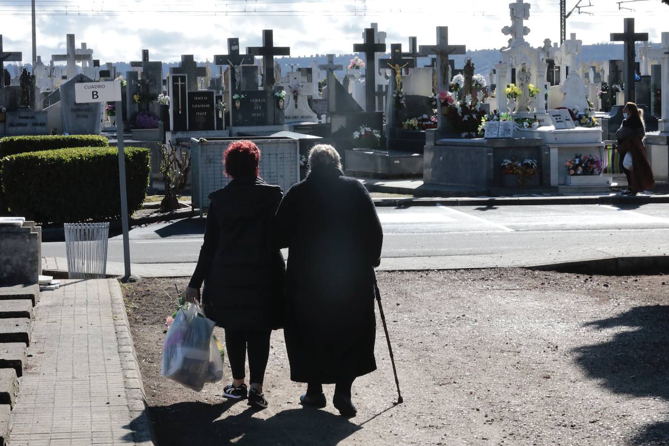 Día de Todos los Santos en el Cementerio del Carmen de Valladolid.