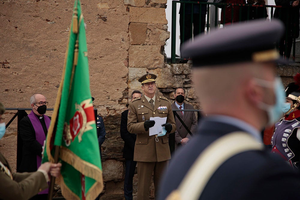 Día de los Caídos por la Patria en el cementerio de Salamanca