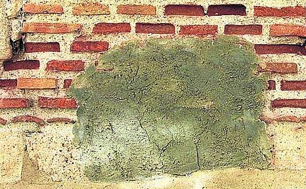 Otra 'intervención' sobre el ladrillo de uno de los muros. 