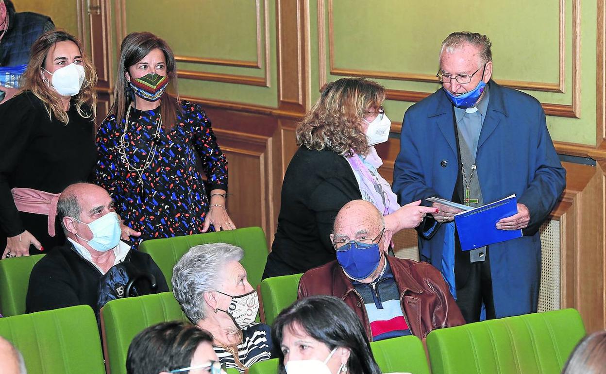 Nicolás Castellanos: «La mujer tiene que poder participar en todas las  decisiones de la Iglesia» | El Norte de Castilla