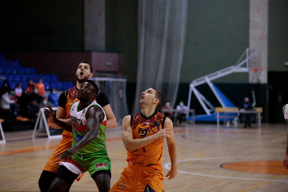 Otra vez la misma película de terror para el Aquimisa Carbajosa (69-82)