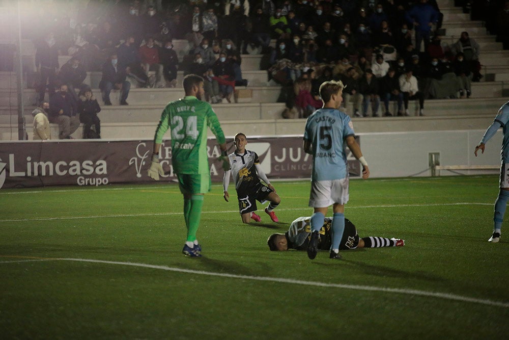 Unionistas y Celta B se reparten los puntos en un partido de plomos fundidos (1-1)