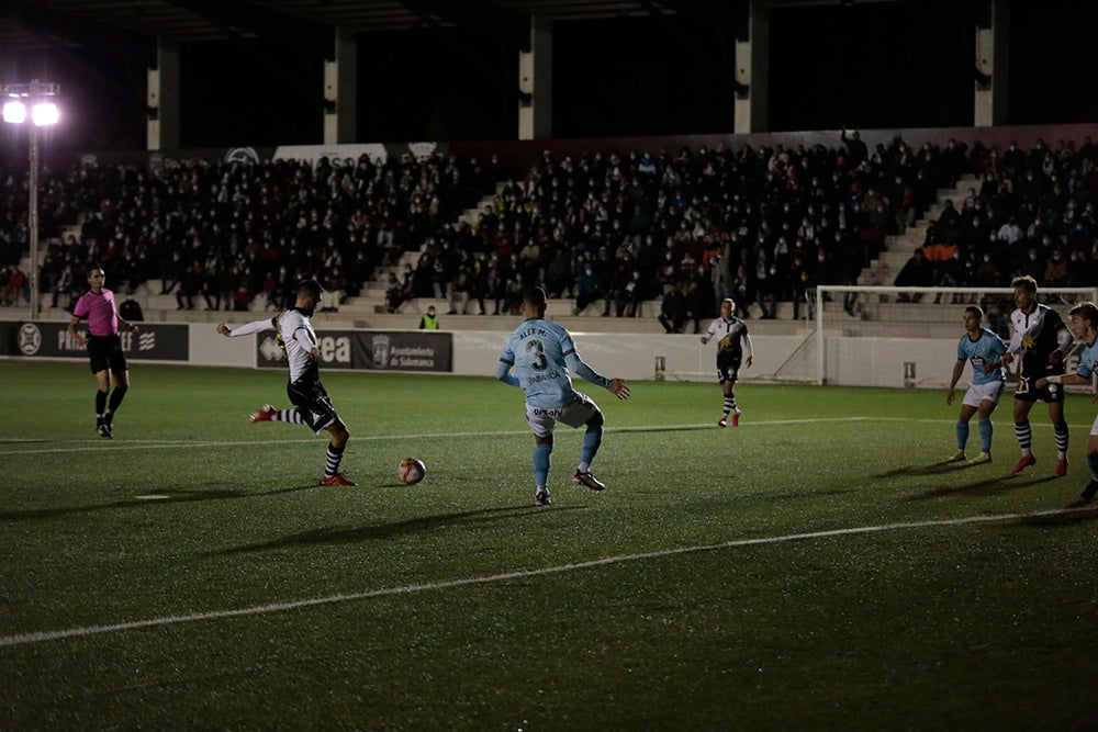 Unionistas y Celta B se reparten los puntos en un partido de plomos fundidos (1-1)