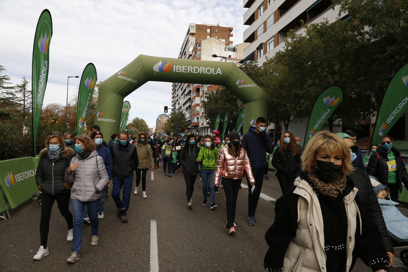 Fotos: Marcha contra el Cáncer en Valladolid (8)