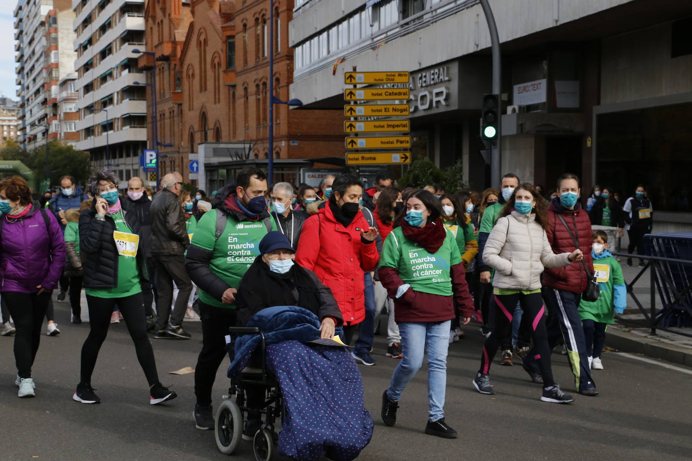 Fotos: Marcha contra el Cáncer en Valladolid (8)