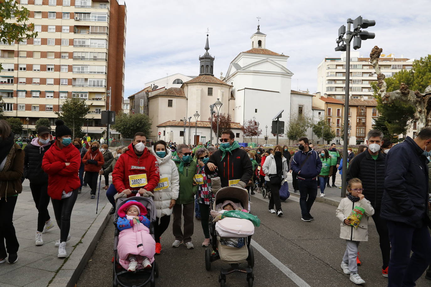 Fotos: Marcha contra el Cáncer en Valladolid (9)