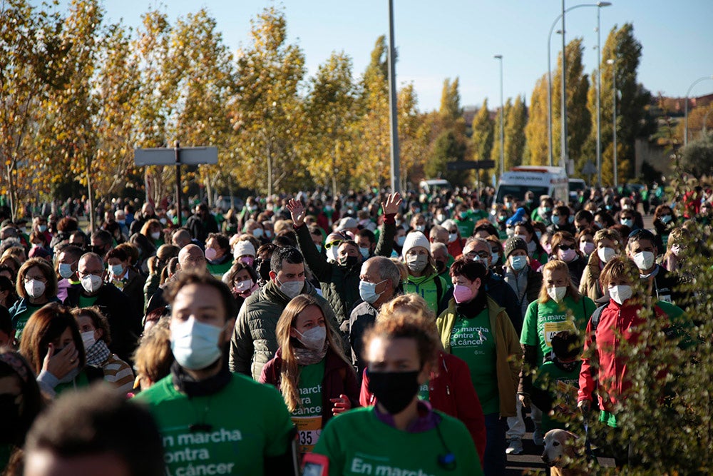 Miles de personas partieron desde el parque Elio Antonio de Nebrija en el regreso de la Marcha Salamanca Contra el Cáncer