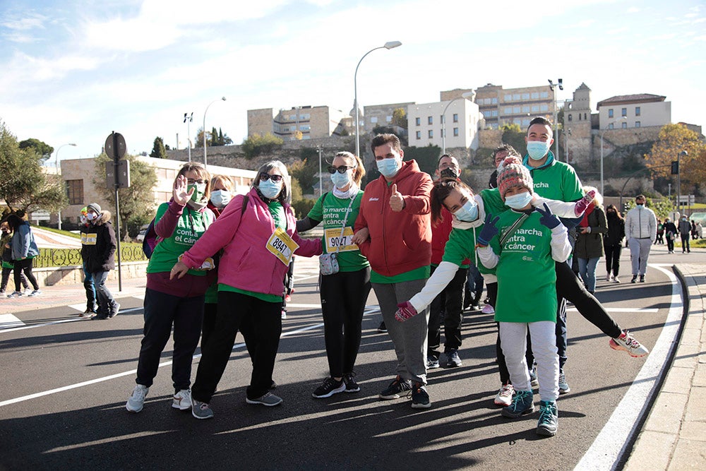 Miles de personas partieron desde el parque Elio Antonio de Nebrija en el regreso de la Marcha Salamanca Contra el Cáncer