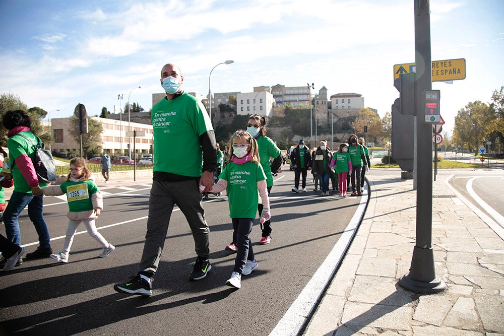 Miles de personas partieron desde el parque Elio Antonio de Nebrija en el regreso de la Marcha Salamanca Contra el Cáncer