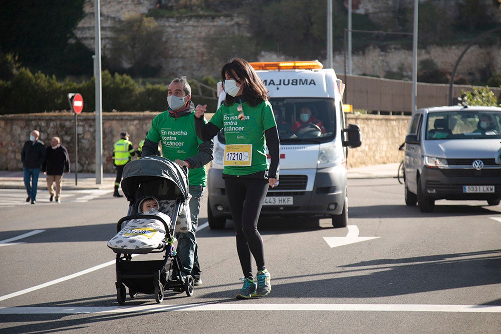 Miles de personas partieron desde el parque Elio Antonio de Nebrija en el regreso de la Marcha Salamanca Contra el Cáncer