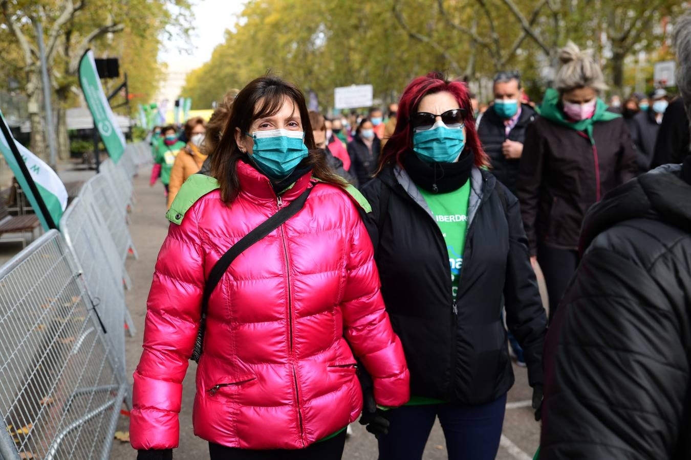 Fotos: Marcha contra el Cáncer en Valladolid (2)