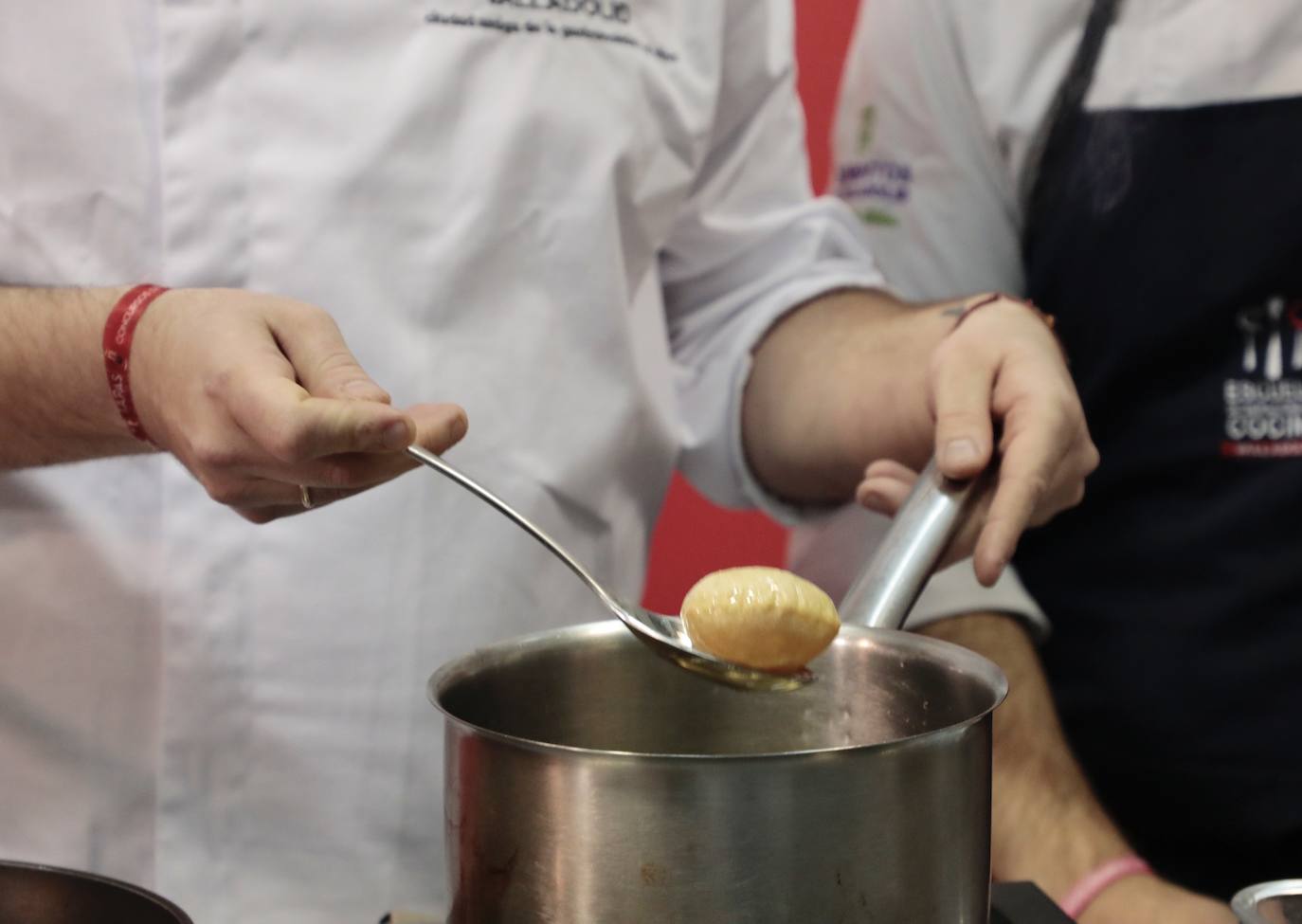 Fotos: Preparación del pincho ganador del Concurso Nacional de Valladolid