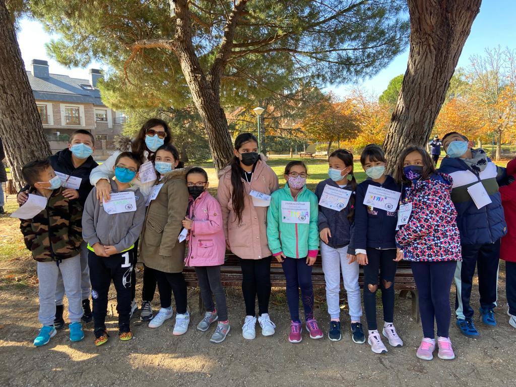 Fotos: Los alumnos del CEIP Parque Alameda bailan contra la obesidad