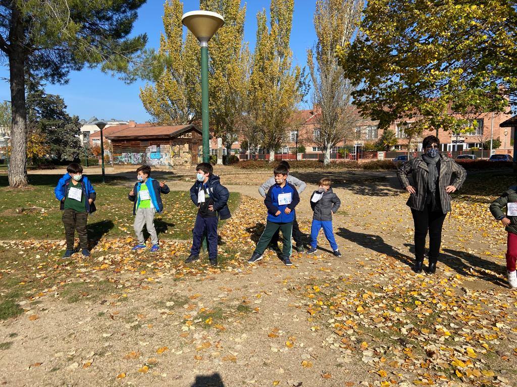 Fotos: Los alumnos del CEIP Parque Alameda bailan contra la obesidad
