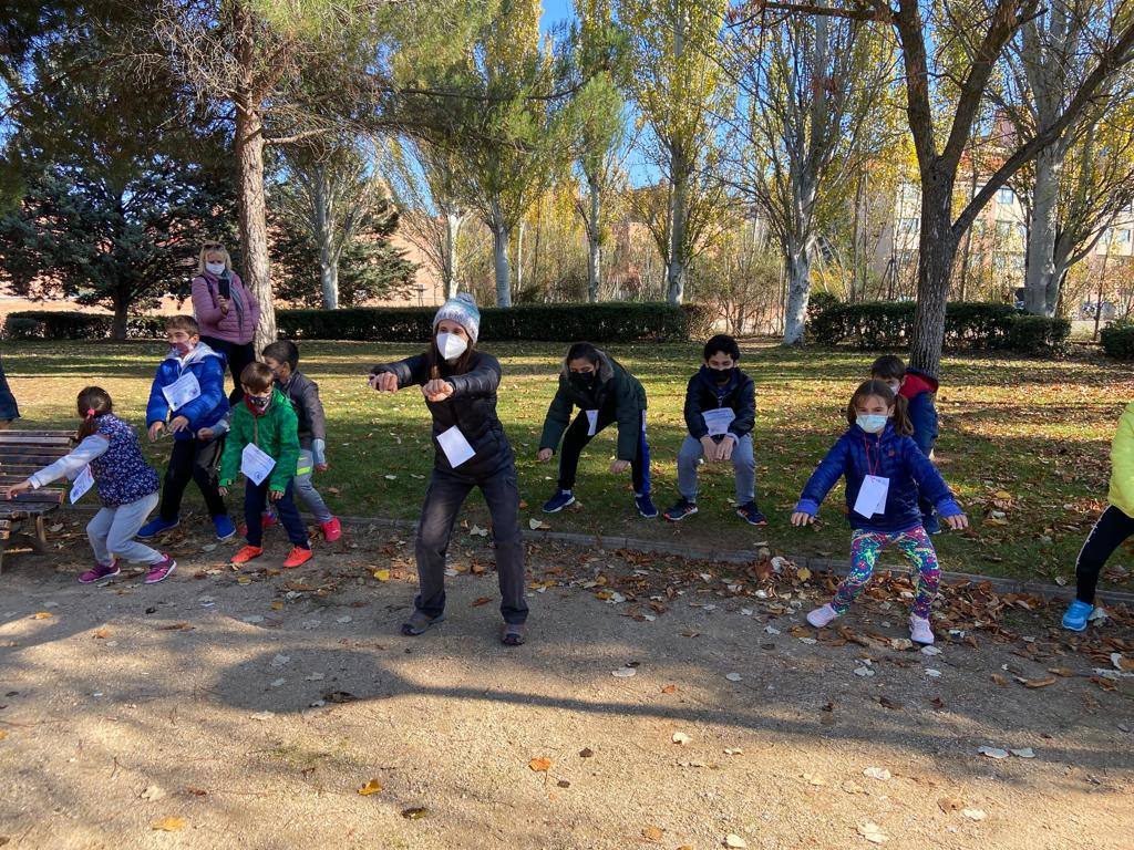 Fotos: Los alumnos del CEIP Parque Alameda bailan contra la obesidad