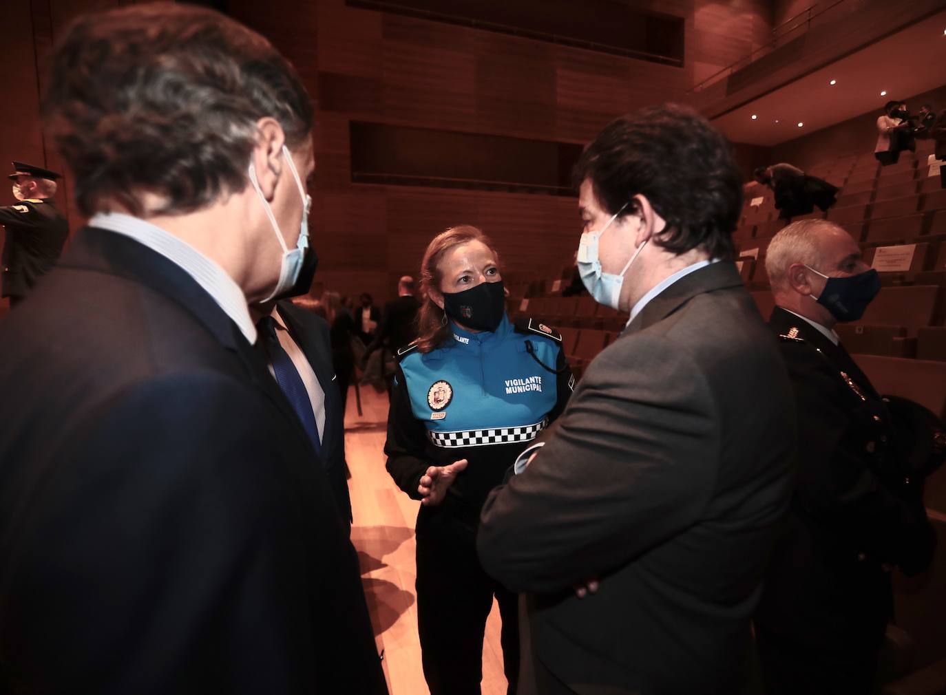 Fotos: Entrega de medallas en el Congreso Autonómico de Coordinación de Policía Local 1/4