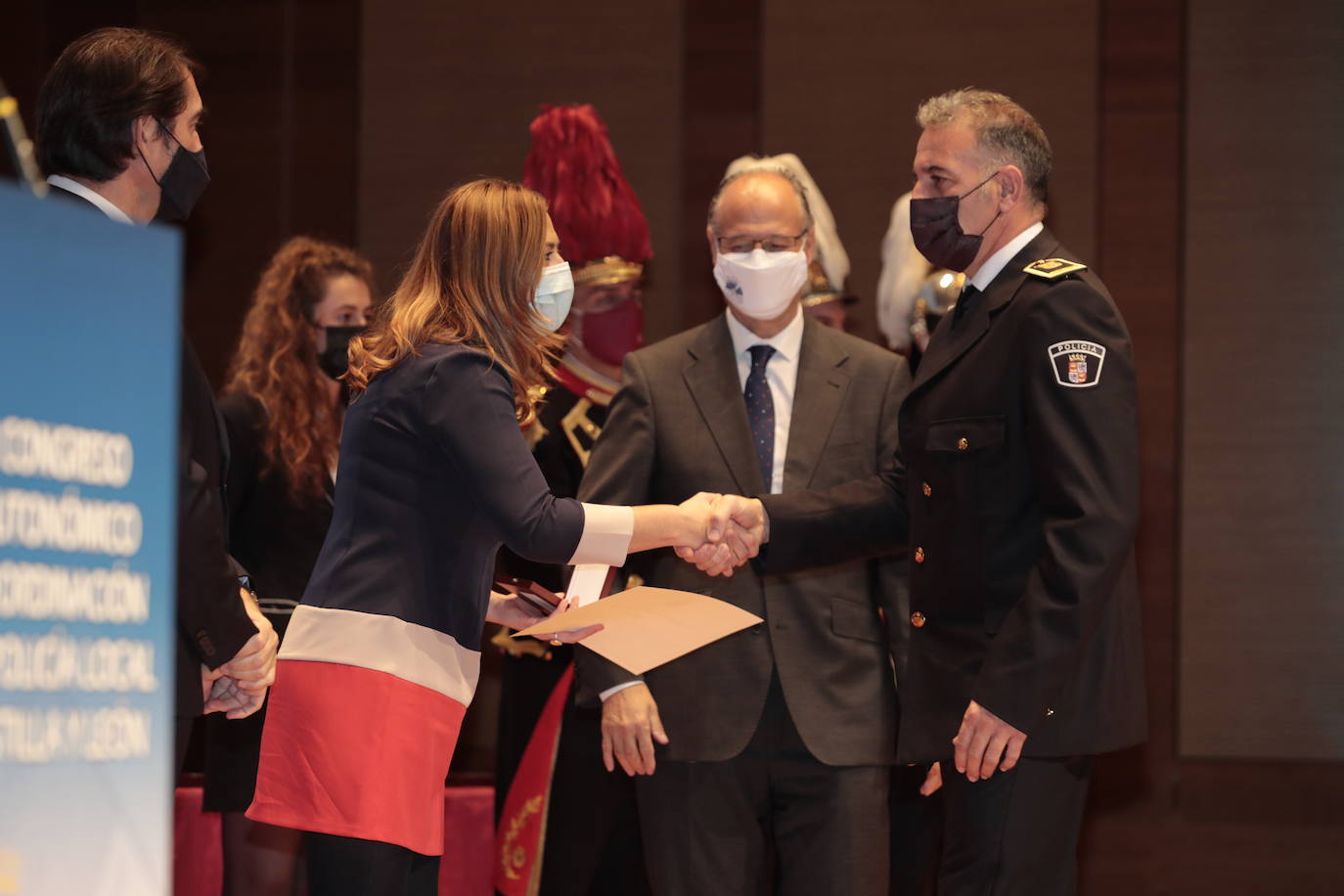 Fotos: Entrega de medallas en el Congreso Autonómico de Coordinación de Policía Local 1/4