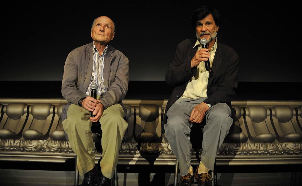 Antonio López y Víctor Erice, en la presentación de 'El sol del membrillo', en 2015.