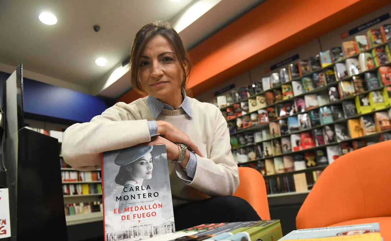 Carla Montero emprende la búsqueda de 'El medallón de fuego' en su nueva  novela