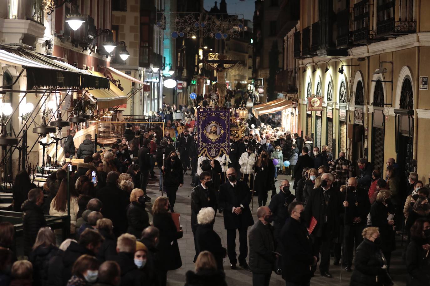 Fotos: La Cofradía de Jesús Nazareno celebra un Via Crucis extraordinario