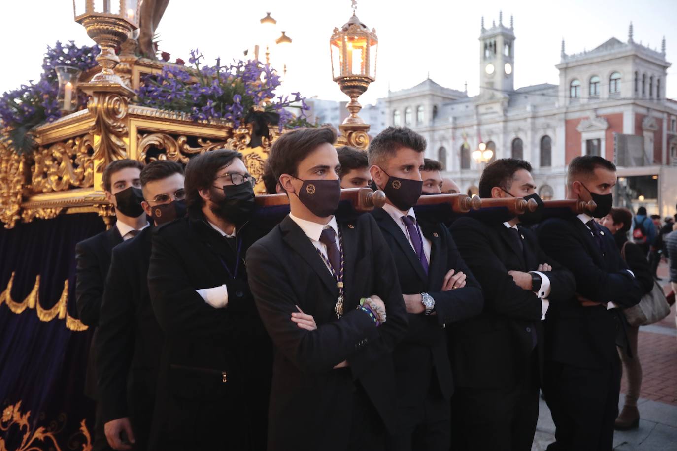 Fotos: La Cofradía de Jesús Nazareno celebra un Via Crucis extraordinario