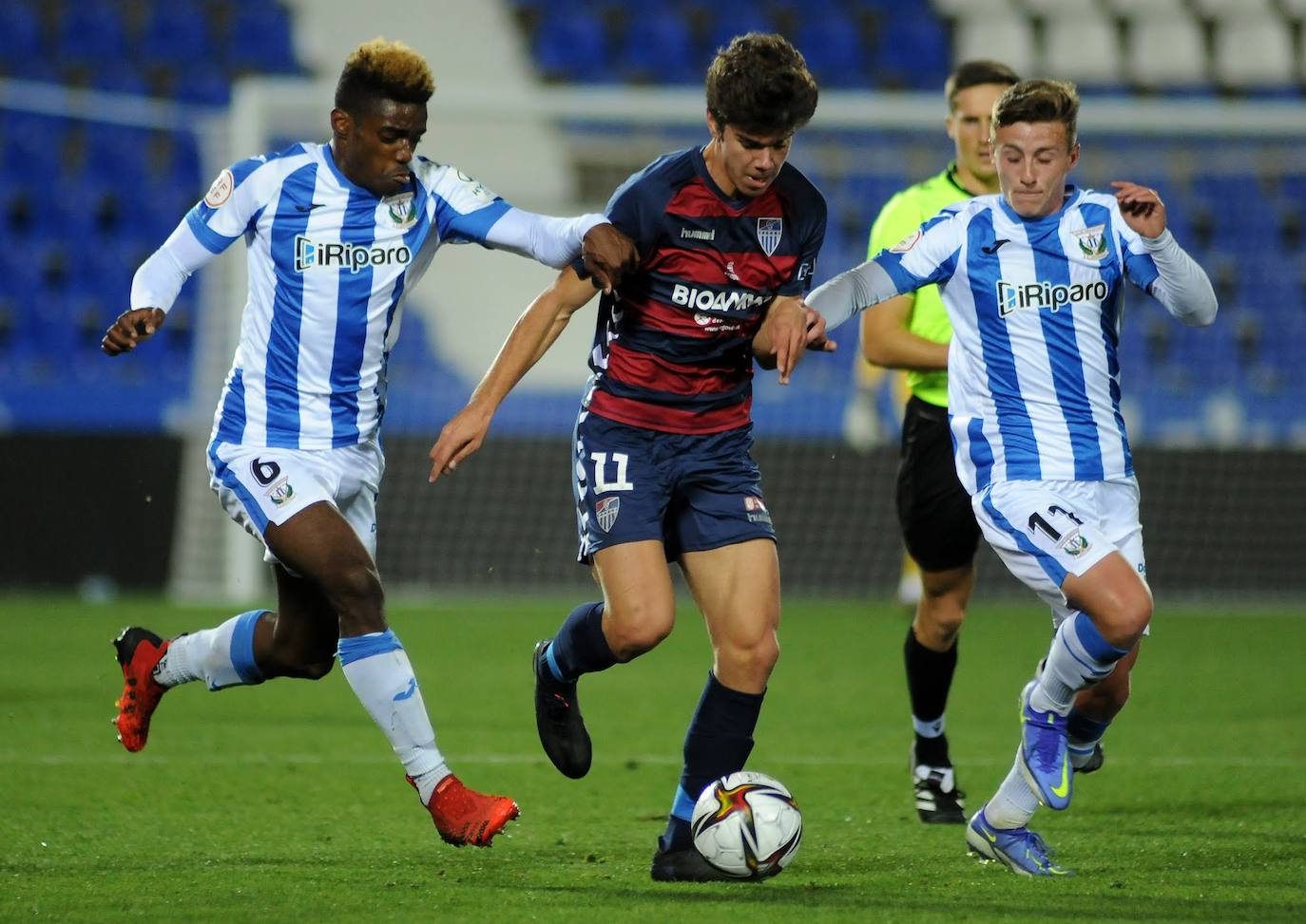 Derrota de la Gimástica en su visita al campo del Leganés. 