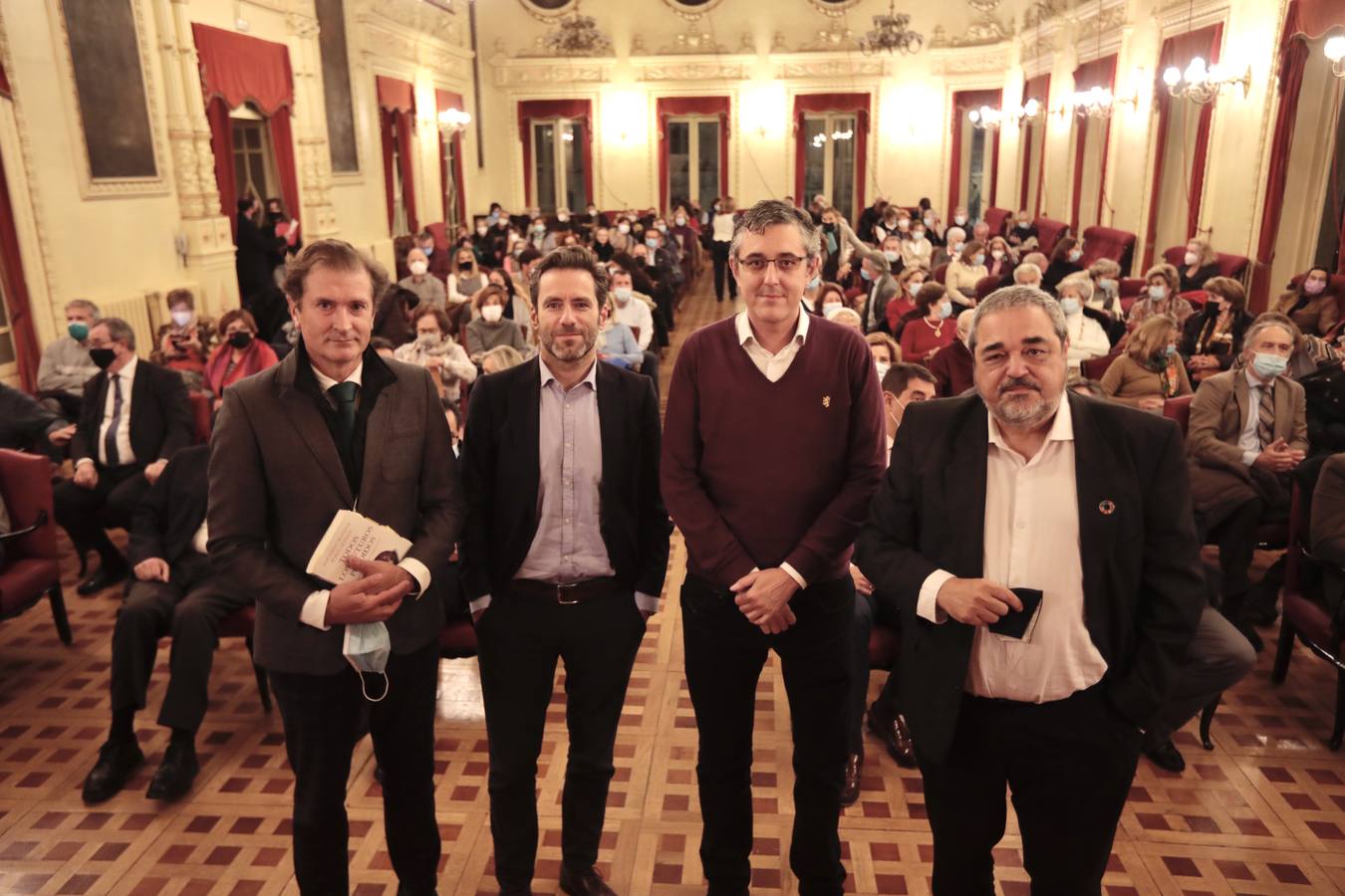 Fotos: Eduardo Madina y Borja Sémper, en el Aula de Cultura de El Norte de Castilla