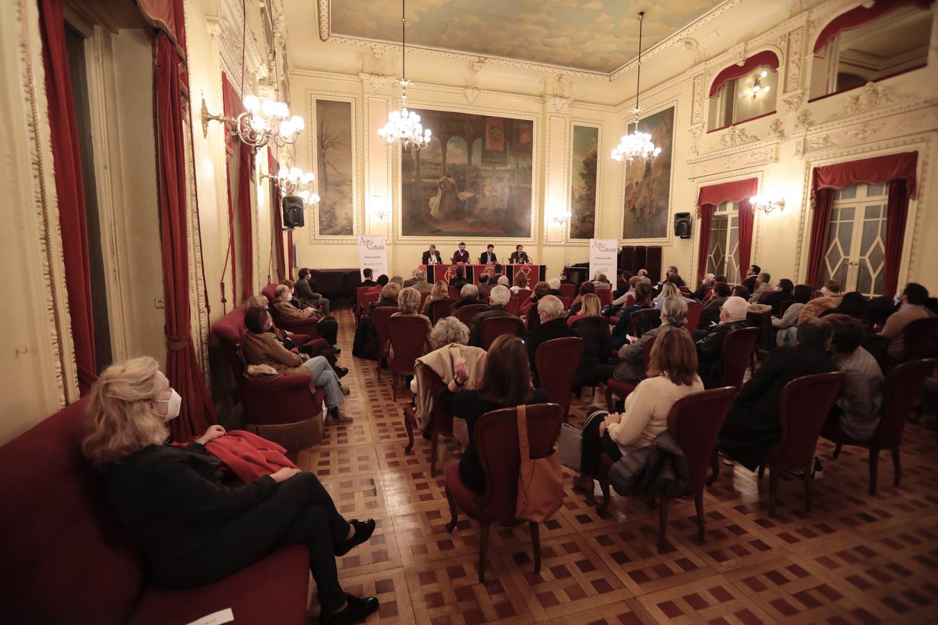 Fotos: Eduardo Madina y Borja Sémper, en el Aula de Cultura de El Norte de Castilla