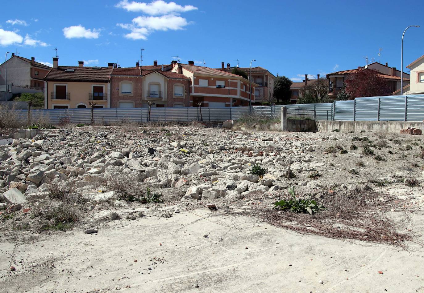 Parcela cedida por el Ayuntamiento de Cuéllar donde se construirá el nuevo centro de salud.