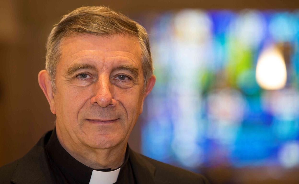 Mons. José Luis Retana Gozalo. 