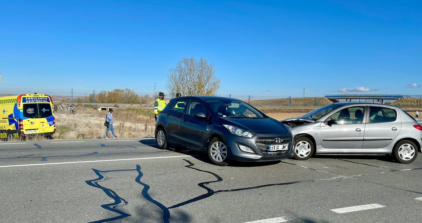 Una mujer herida en un accidente en el cruce de Garcillán