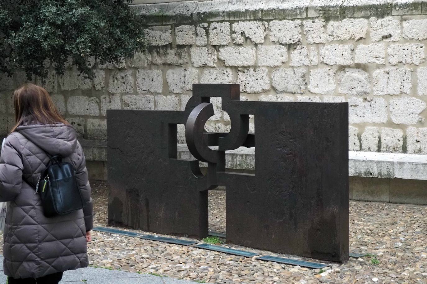 Detalles de la zona de San Pablo, junto al Palacio Pimentel, el colegio de San Gregorio y el Museo de Escultura