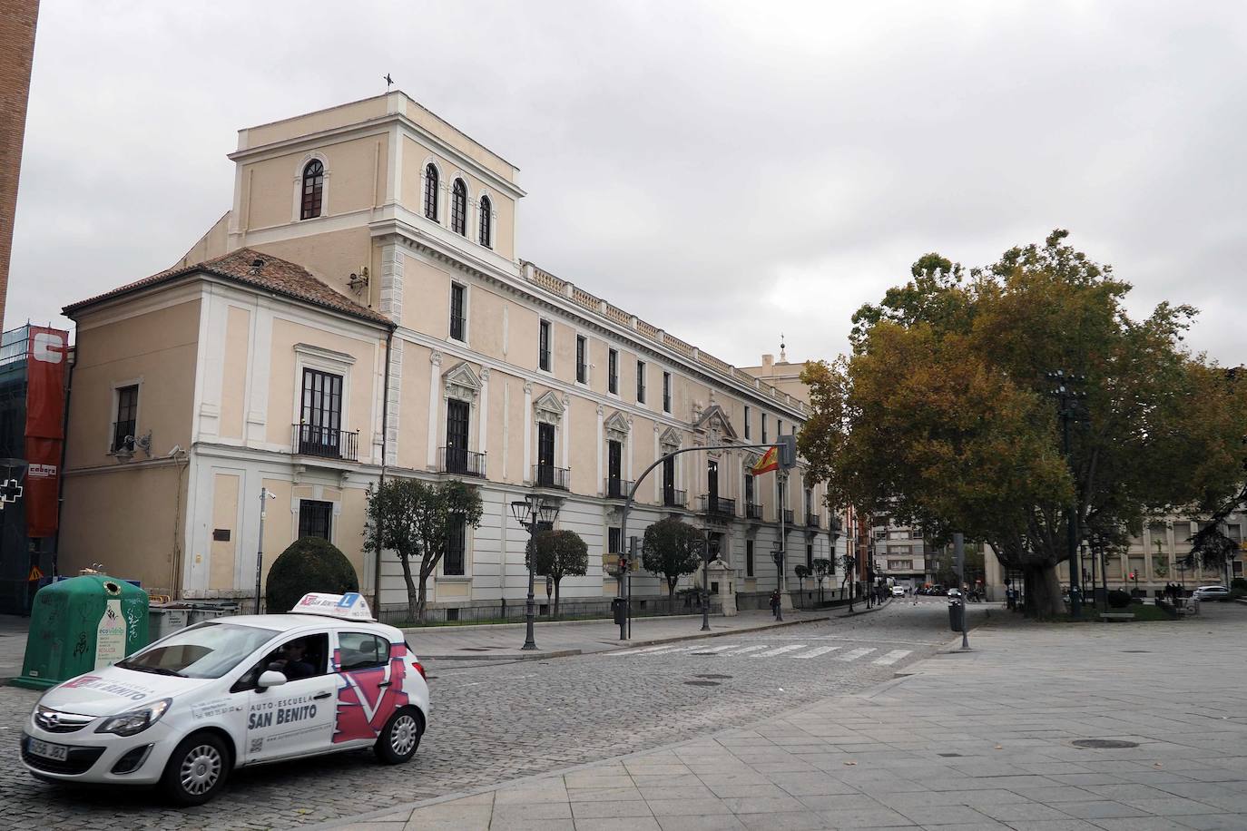 Detalles de la zona de San Pablo, junto al Palacio Pimentel, el colegio de San Gregorio y el Museo de Escultura