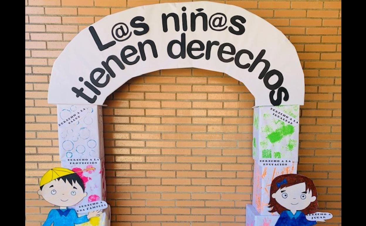 La Escuela Infantil municipal de Carbajosa realizó ayer actividades por el Día de la Infancia. 