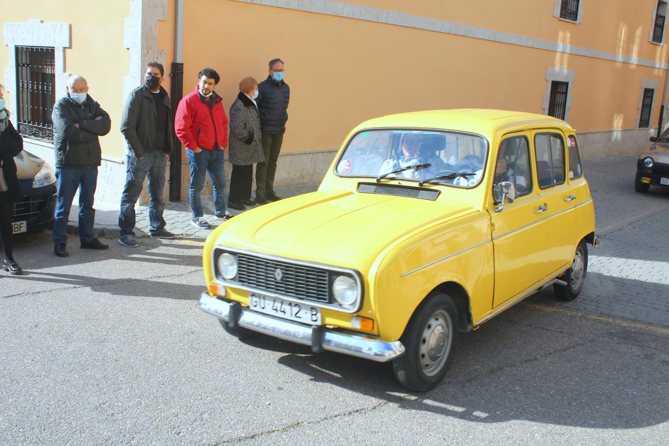 Fotos: Los coches clásicos despiertan admiración en el Cerrato