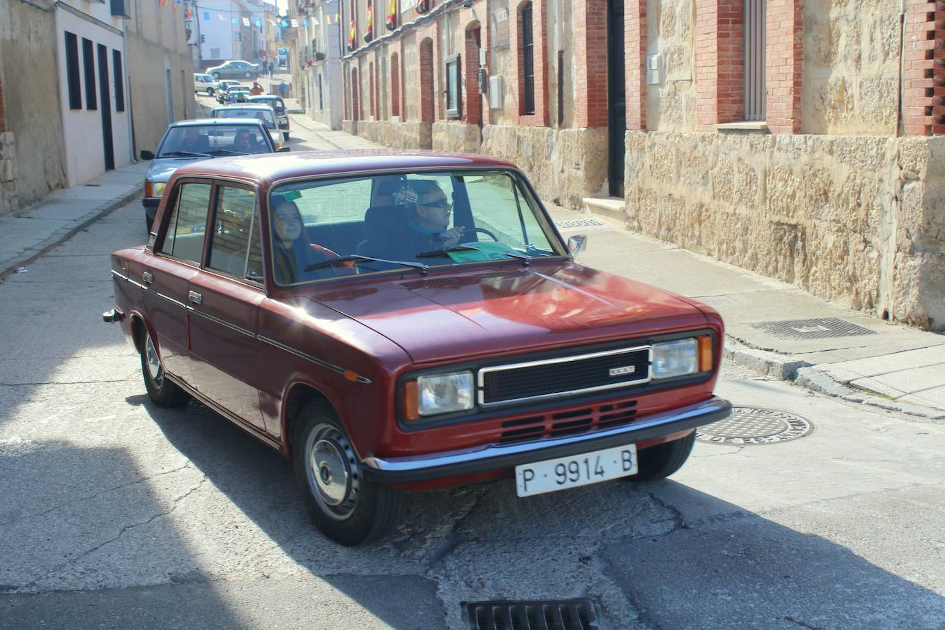 Fotos: Los coches clásicos despiertan admiración en el Cerrato