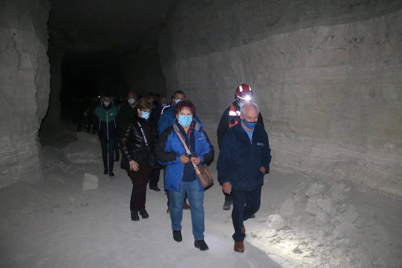 Fotos: Los coches clásicos despiertan admiración en el Cerrato
