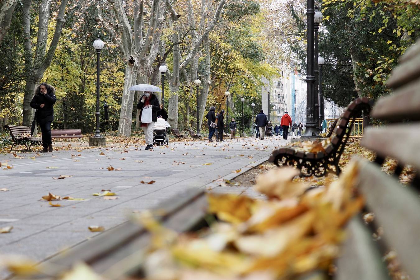 Fotos: El frío de otoño se instala en Valladolid