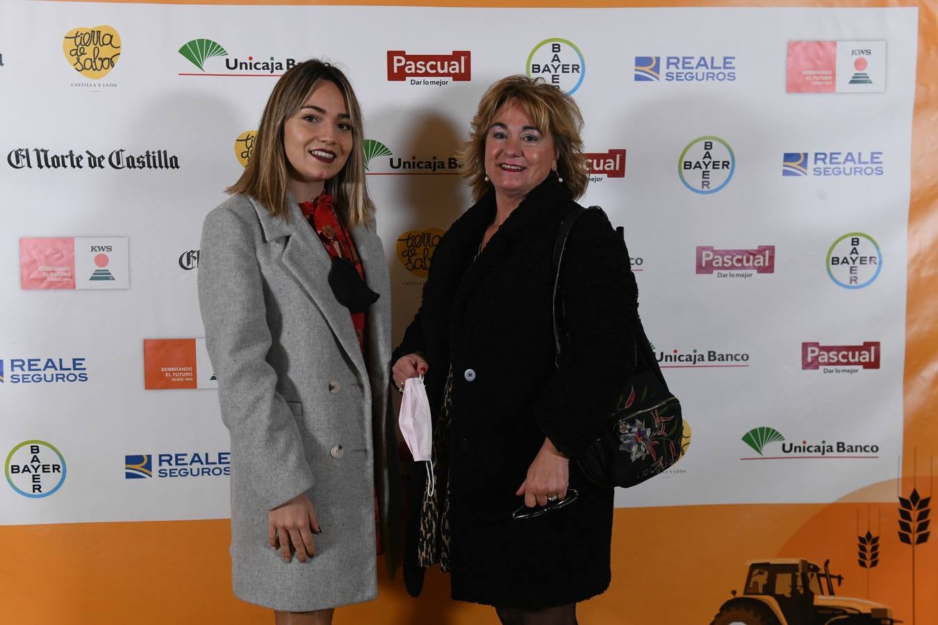 Alba Gutiérrez y María José García.