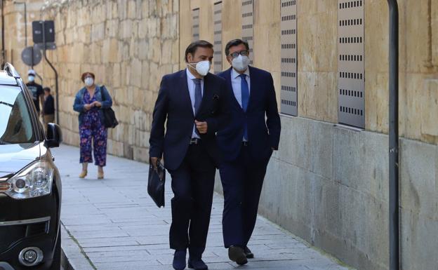 Dos testigos ahondan en las contradicciones sobre la financiación de las primarias que ganó Mañueco 