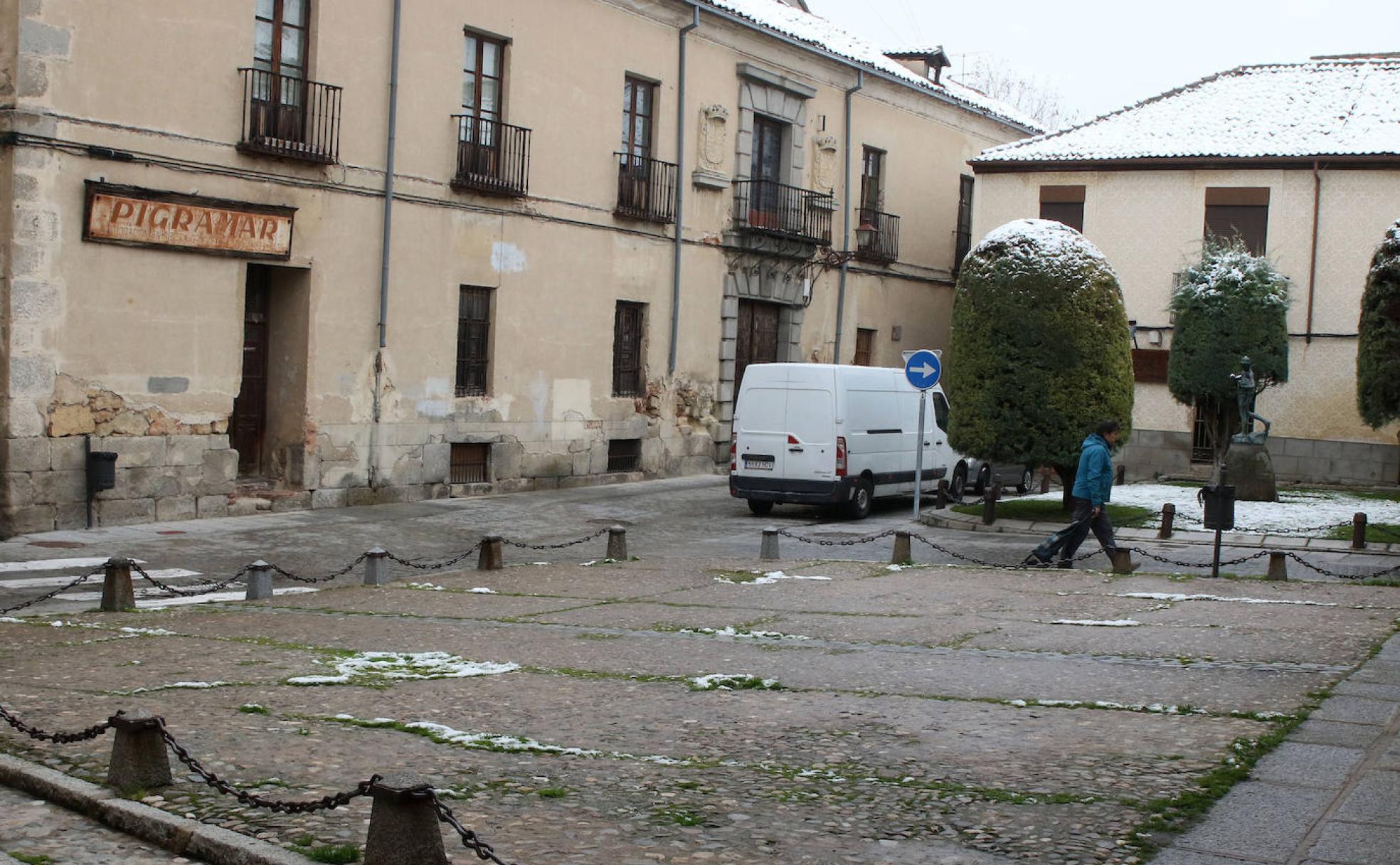 Plaza de Guevara, en cuyo subsuelo se encuentran los restos del foro romano de Segovia. 