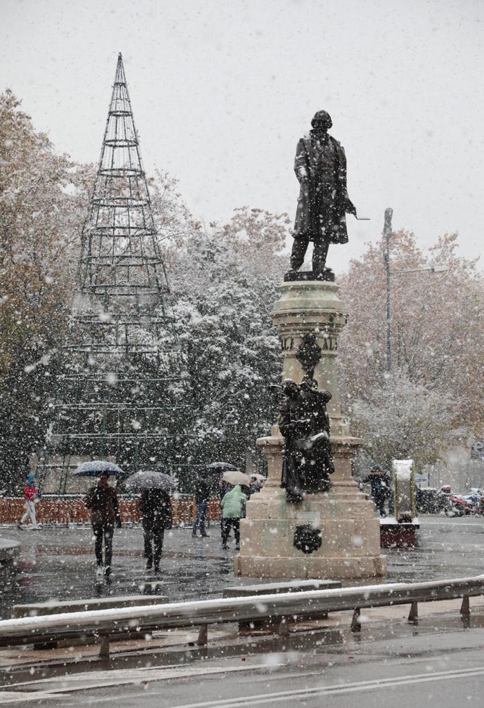 Fotos: Llega a Valladolid la primera nevada desde &#039;Filomena&#039;