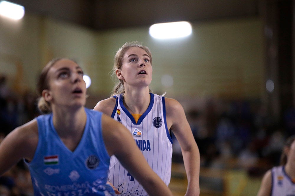 El CB Avenida aplasta al colista y se va posicionando para los play-off de la Euroliga (96-54)