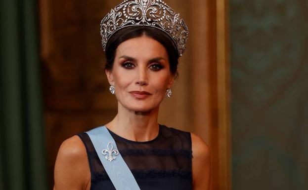 La reina Letizia antes de la cena de gala que los Reyes de Suecia ofrecieron a los Reyes de España ayer en el Palacio Real de Estocolmo