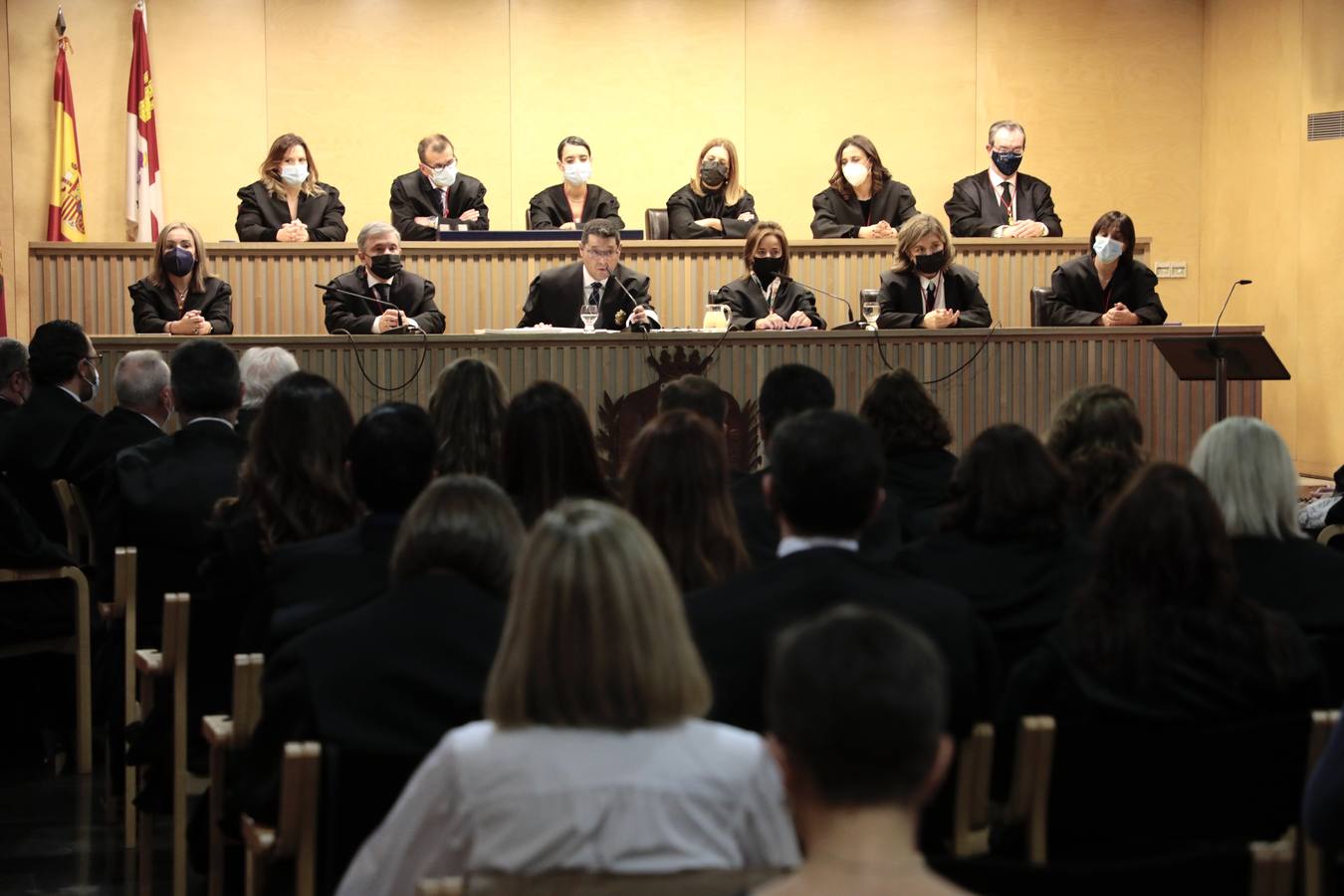 Fotos: Insignias de Oro y de Plata para los abogados de Valladolid