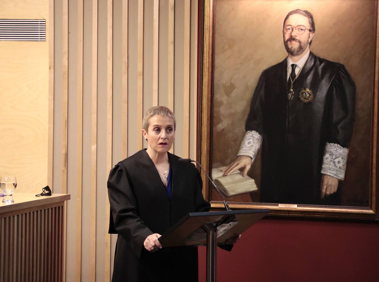 Fotos: Insignias de Oro y de Plata para los abogados de Valladolid