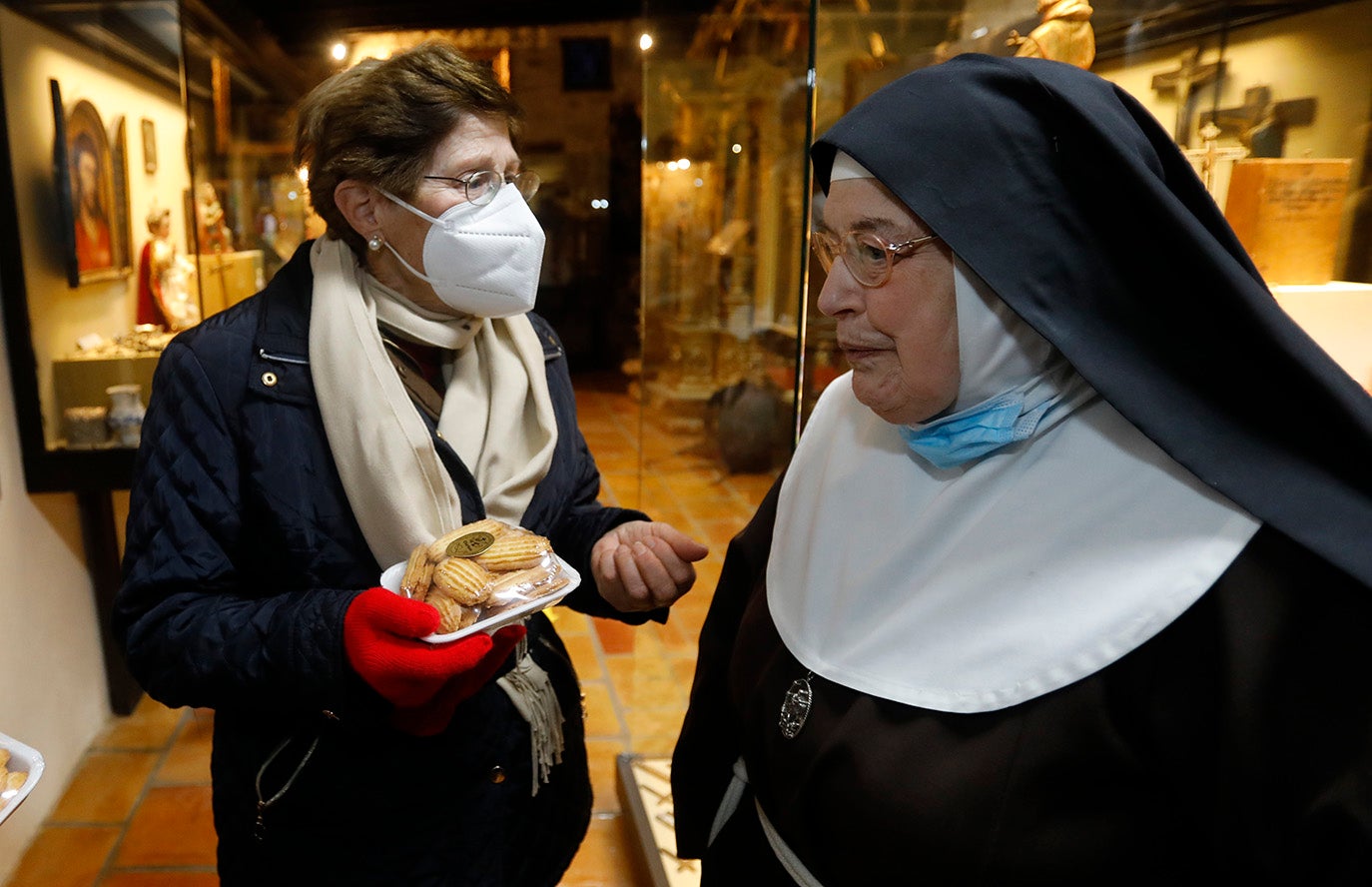 Las Clarisas inauguran su exposición de belenes en Carrión de los Condes.