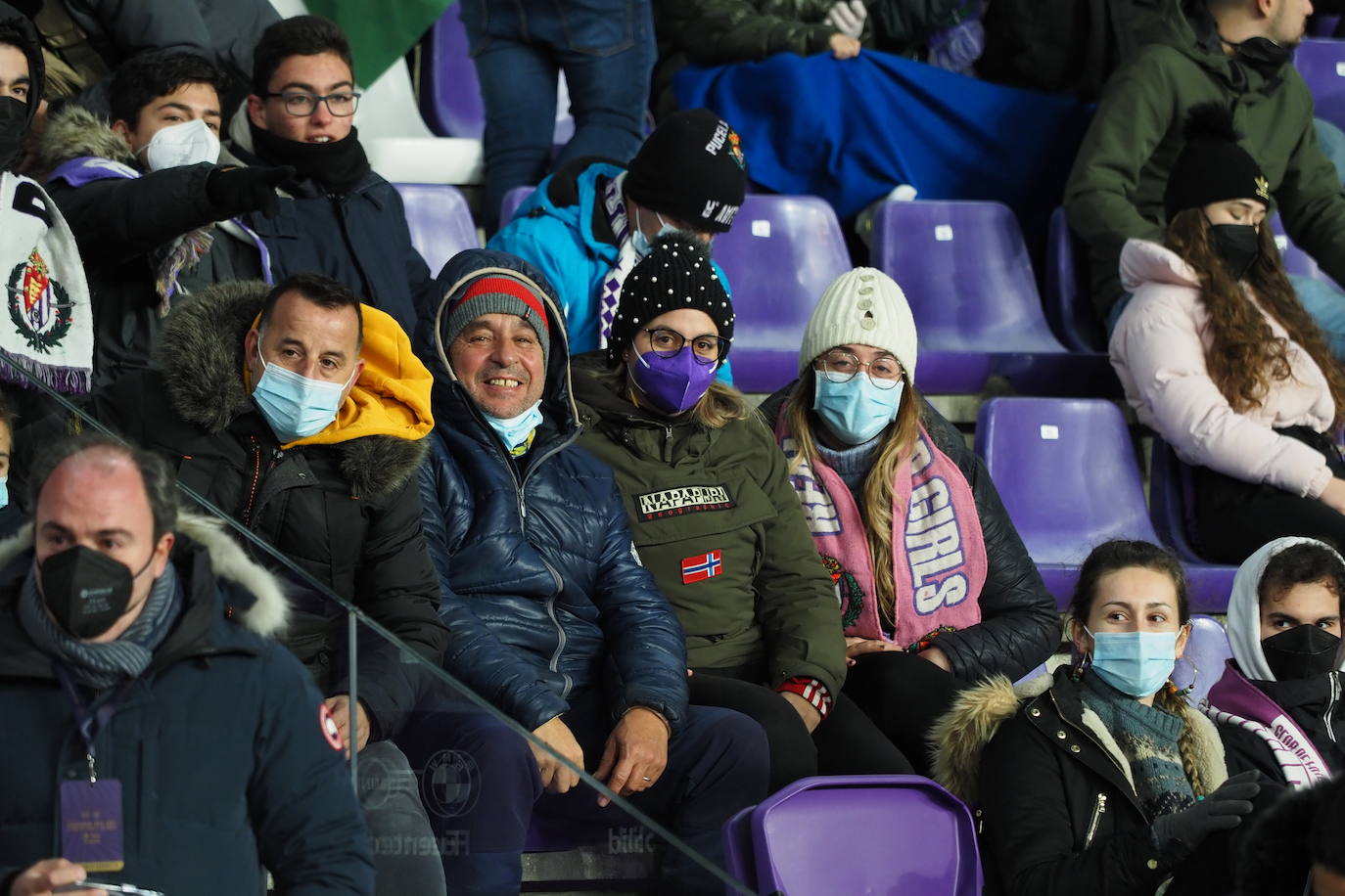 Fotos: Búscate en la grada de Zorrilla (1/3)