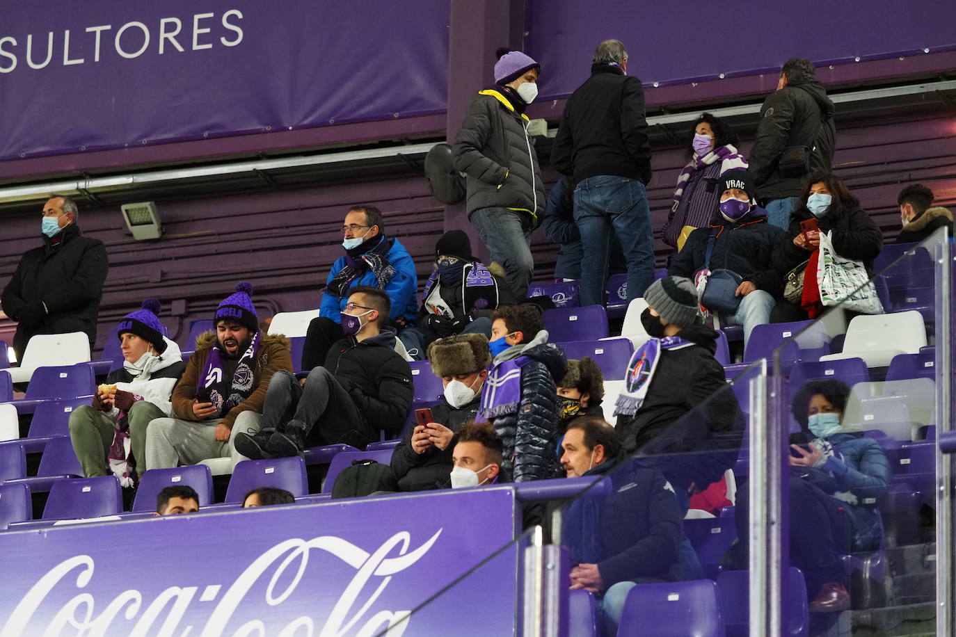 Fotos: Búscate en la grada de Zorrilla (3/3)