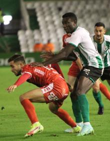 Imagen secundaria 2 - Un grandioso empate unionista en El Sardinero alentado por 600 salmantinos en las gradas (1-1)